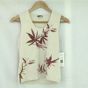 NWT Harve Benard Palm leaf Preppy Top